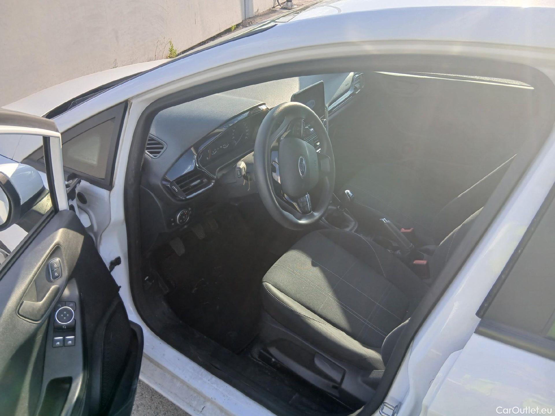  Ford  Fiesta FORD  / 2017 / 5P / berlina con portón 1.0 EcoBoost MHEV 92kW (125CV) Trend 5p #22