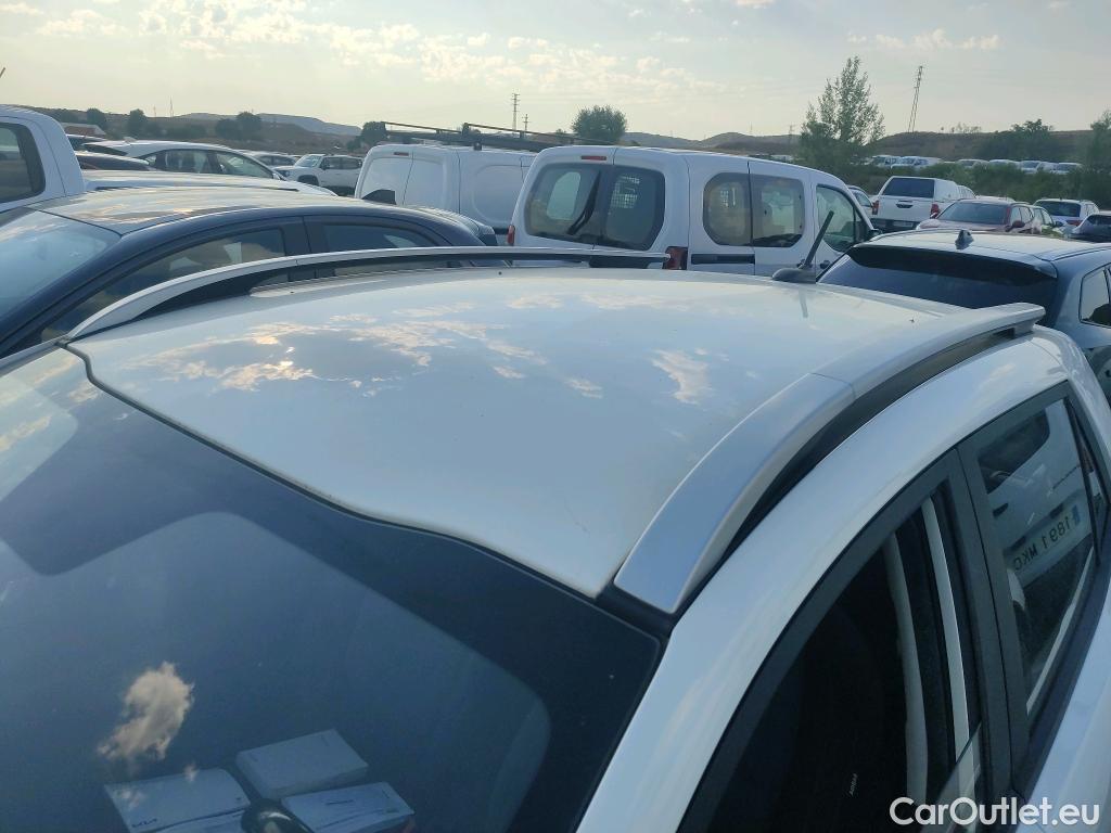  KIA  STONIC KIA  / 2017 / 5P / todoterreno 1.0 T-GDi 74kW MHEV iMT Concept Plus(SL)(SP) #1
