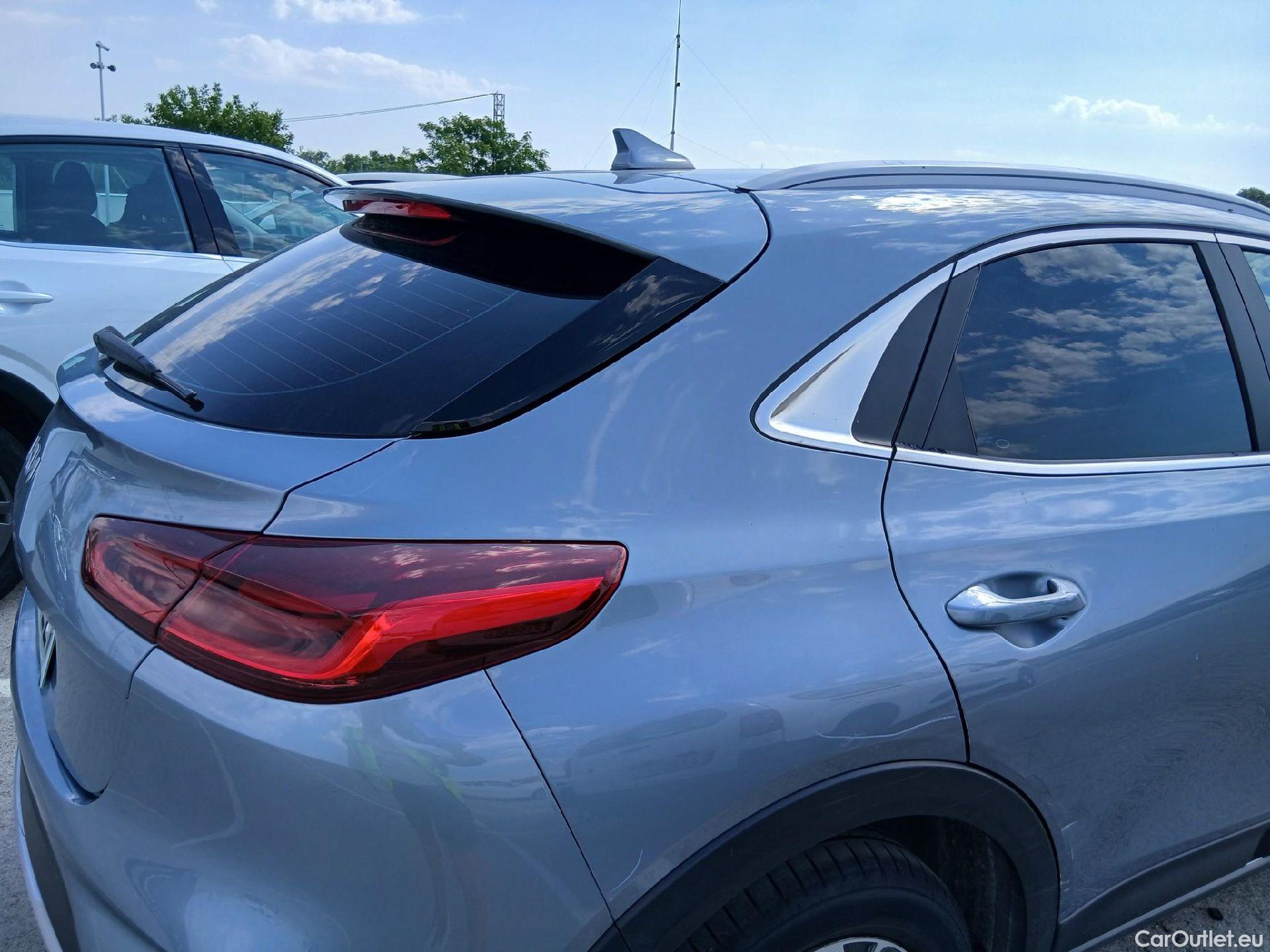  KIA  XCeed KIA  / 2019 / 5P / todoterreno 1.0 T-GDi Drive 88kW (120CV) #40