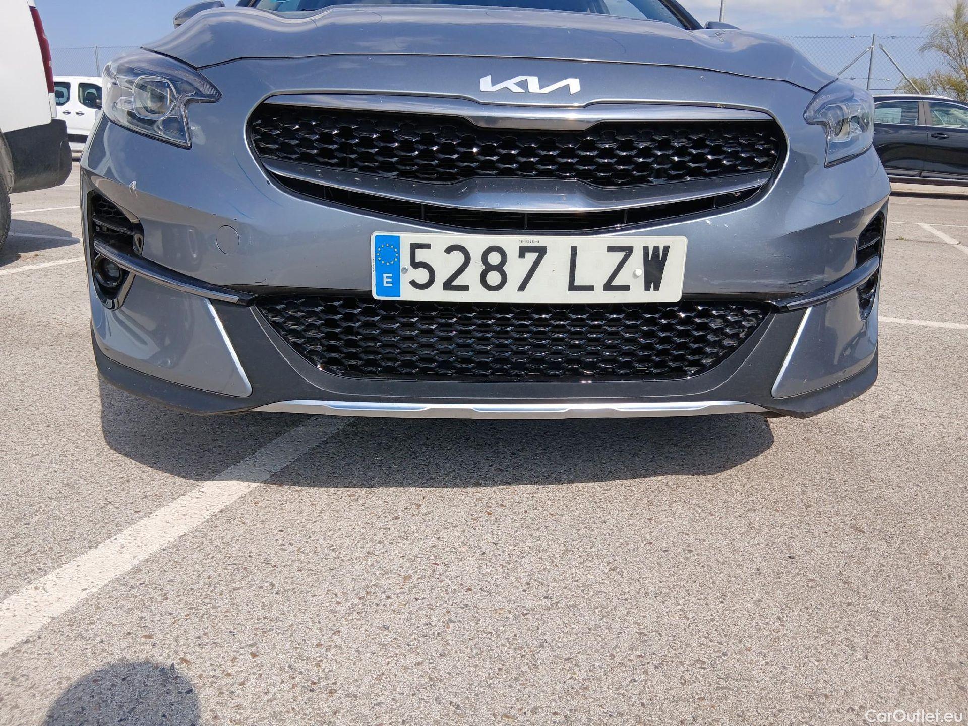  KIA  XCeed KIA  / 2019 / 5P / todoterreno 1.0 T-GDi Drive 88kW (120CV) #8