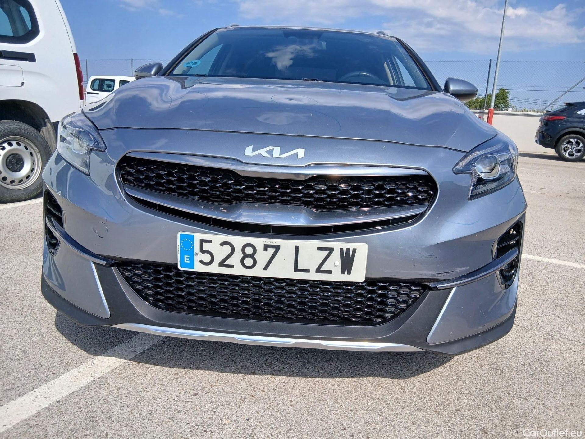  KIA  XCeed KIA  / 2019 / 5P / todoterreno 1.0 T-GDi Drive 88kW (120CV) #5