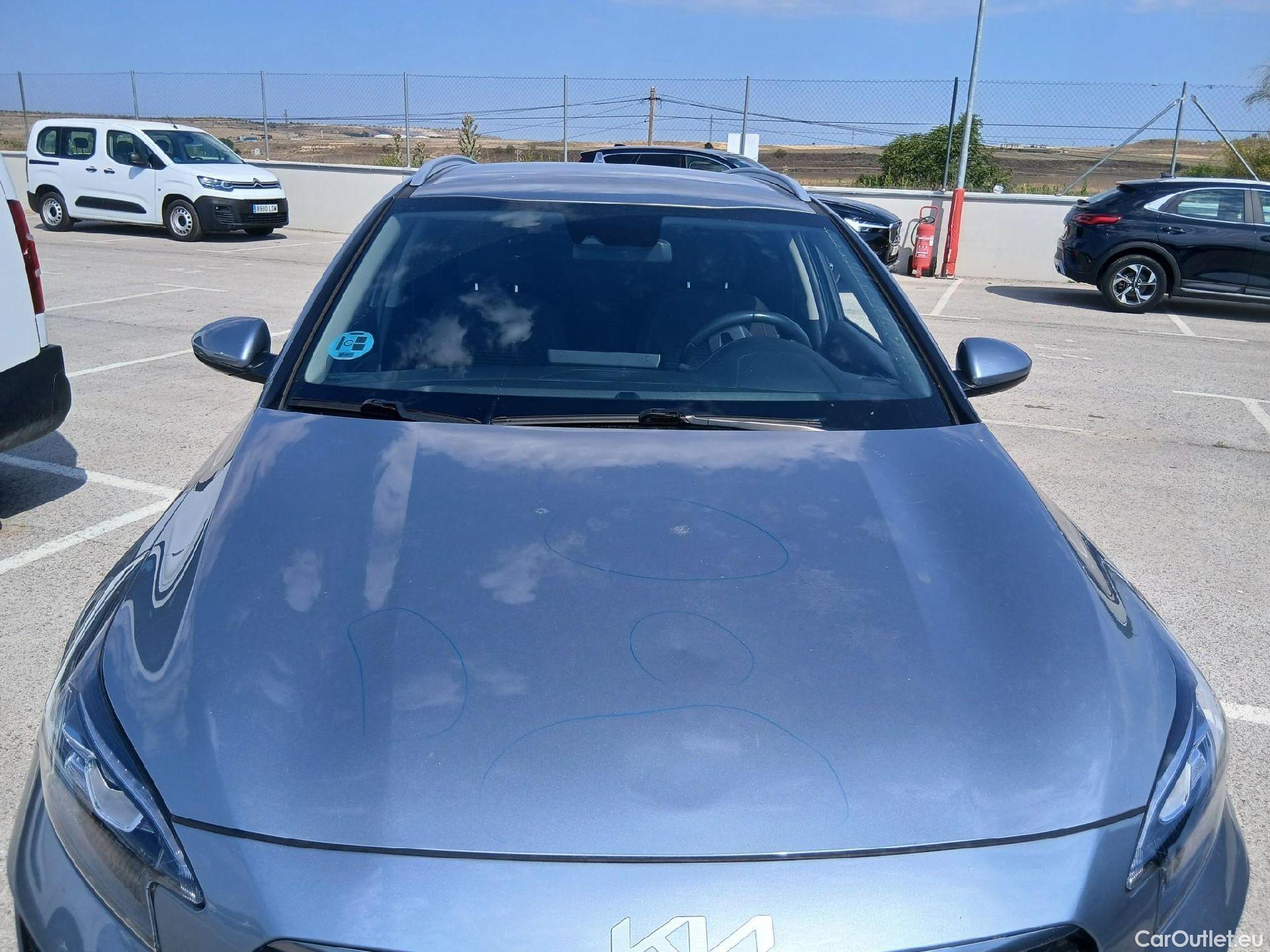  KIA  XCeed KIA  / 2019 / 5P / todoterreno 1.0 T-GDi Drive 88kW (120CV) #4