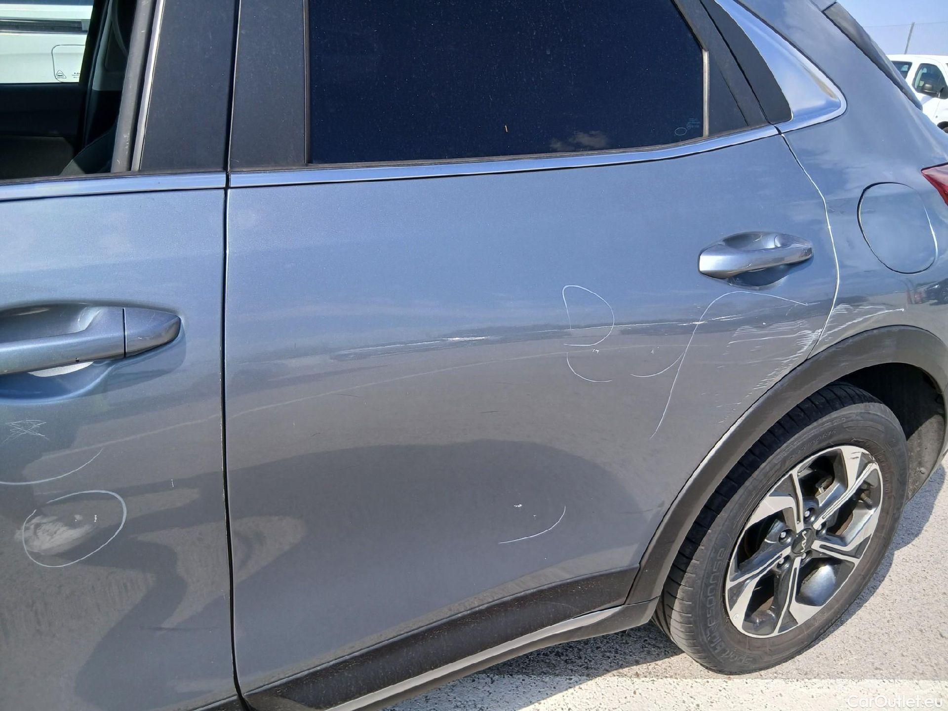  KIA  XCeed KIA  / 2019 / 5P / todoterreno 1.0 T-GDi Drive 88kW (120CV) #18
