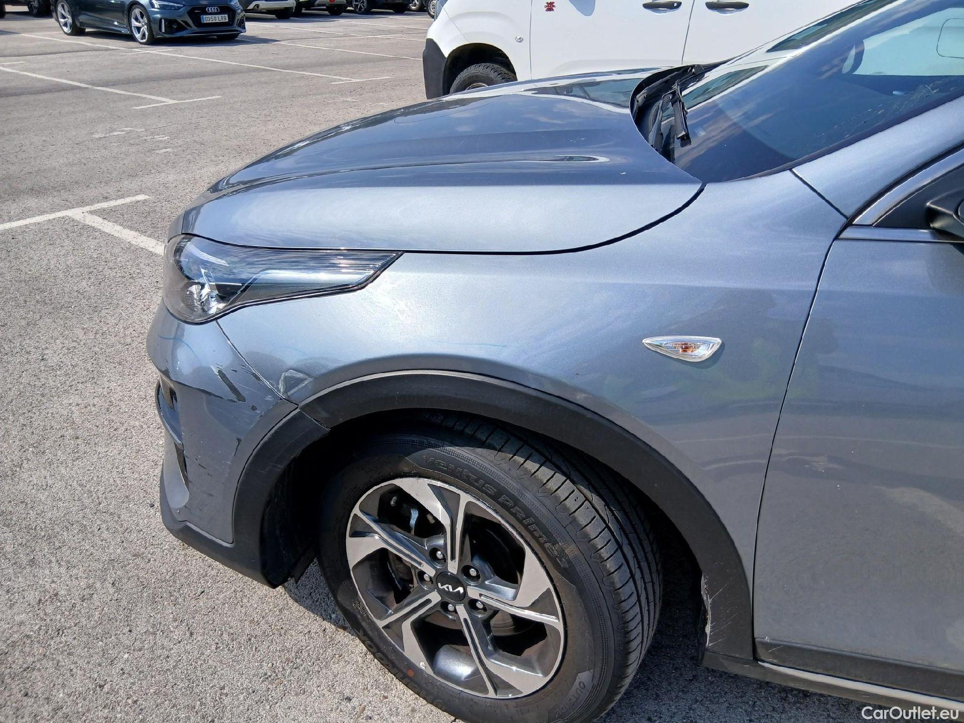  KIA  XCeed KIA  / 2019 / 5P / todoterreno 1.0 T-GDi Drive 88kW (120CV) #9