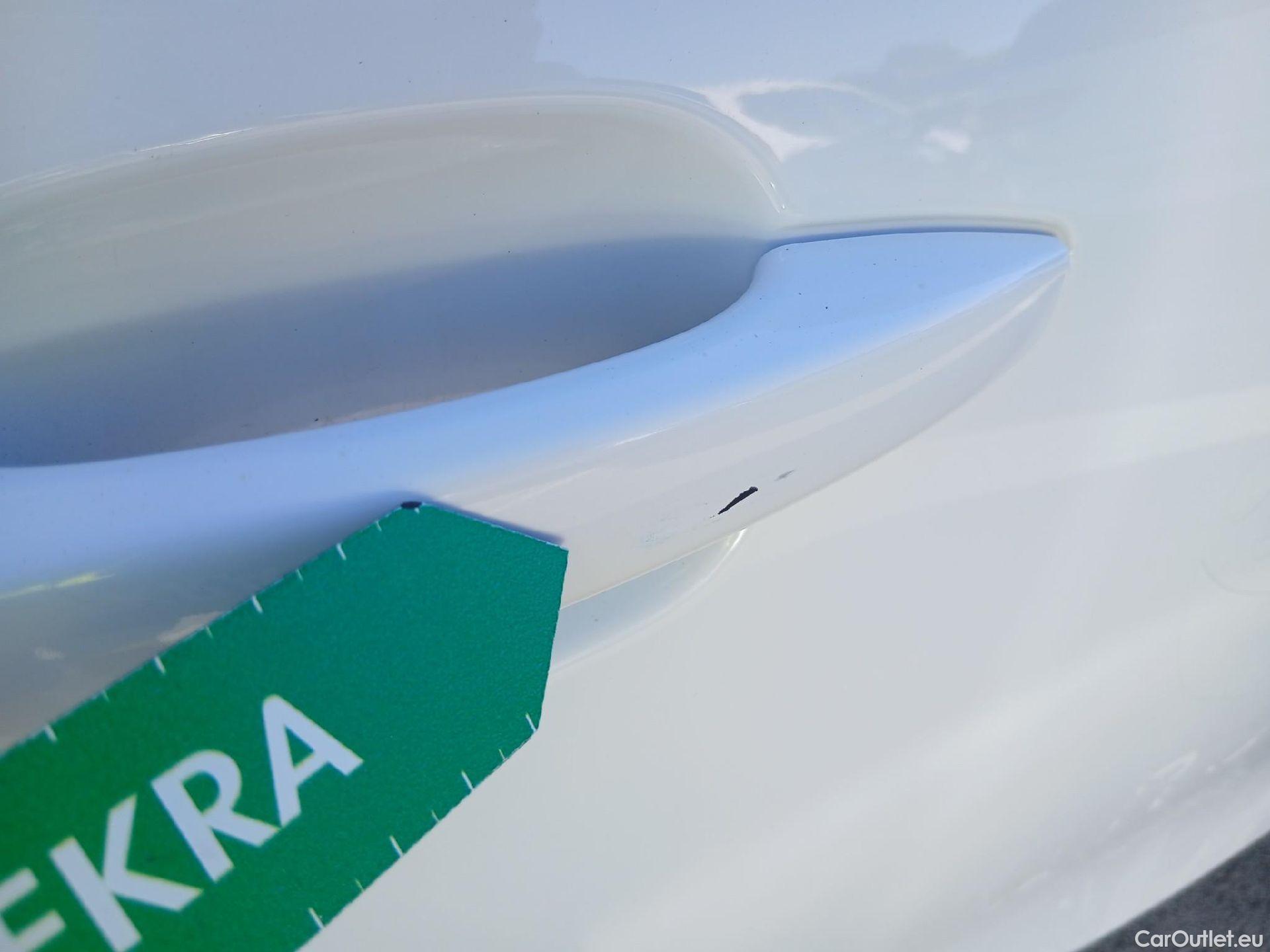  Opel  Corsa OPEL  / 2019 / 5P / berlina con portón 1.2T XHL 74kW (100CV) Edition (AC2) #22