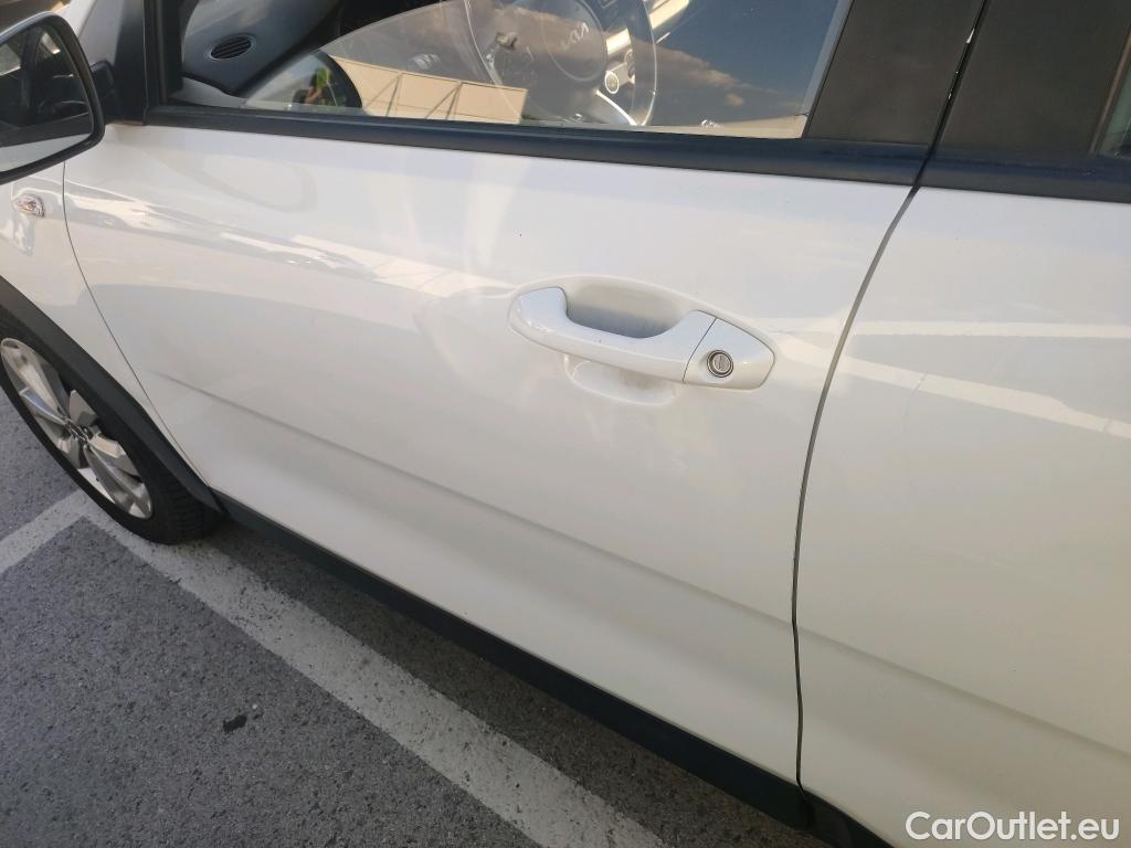  KIA  STONIC KIA  / 2017 / 5P / todoterreno 1.0 T-GDi 74kW MHEV iMT Concept Plus(SL)(SP) #7