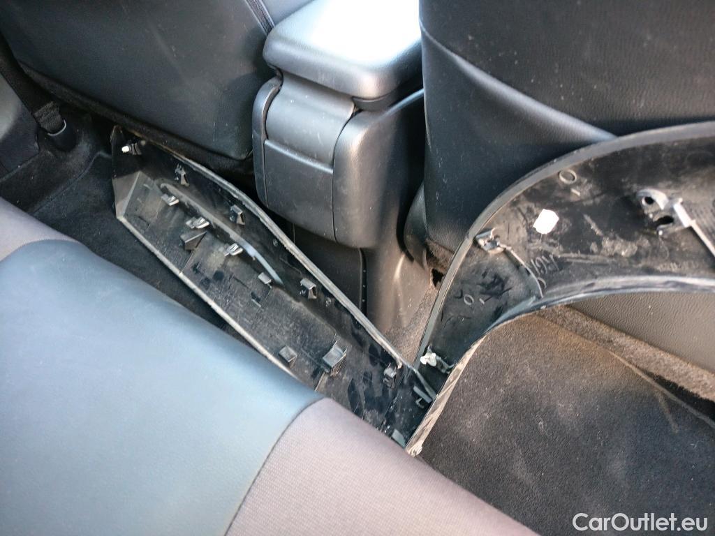  Toyota  Yaris Cross TOYOTA  / 2021 / 5P / todoterreno 1.5 120H Style #2