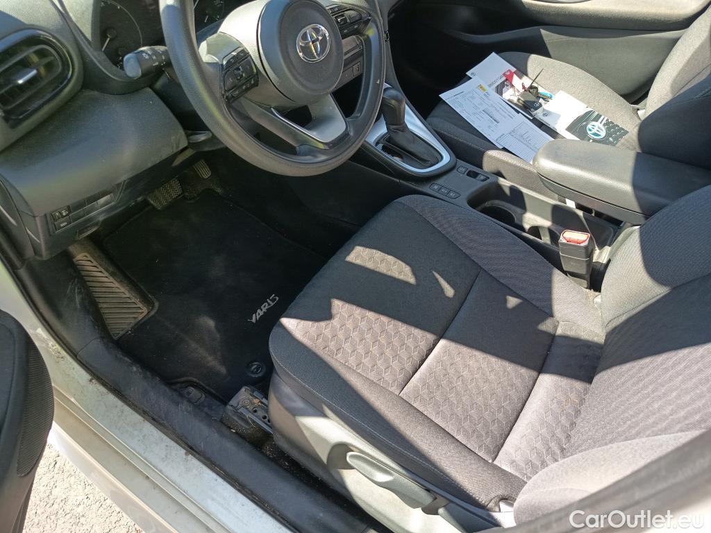  Toyota  Yaris TOYOTA  1.5 120H Business Plus #5