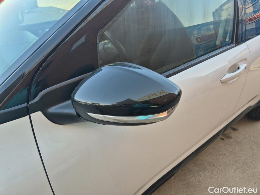  Citroen  C4 Cactus CITROEN  / 2018 / 5P / berlina con portón BlueHDi 74KW (100CV) S&S Feel #9