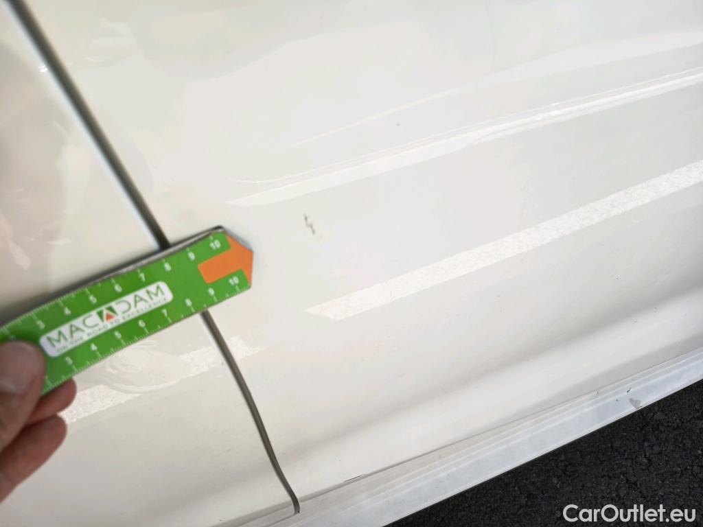  Toyota  Yaris TOYOTA  1.5 120H Business Plus #34