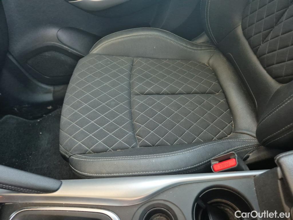  Renault  Kadjar RENAULT  / 2019 / 5P / crossover Zen GPF TCe 103kW (140CV) EDC #2