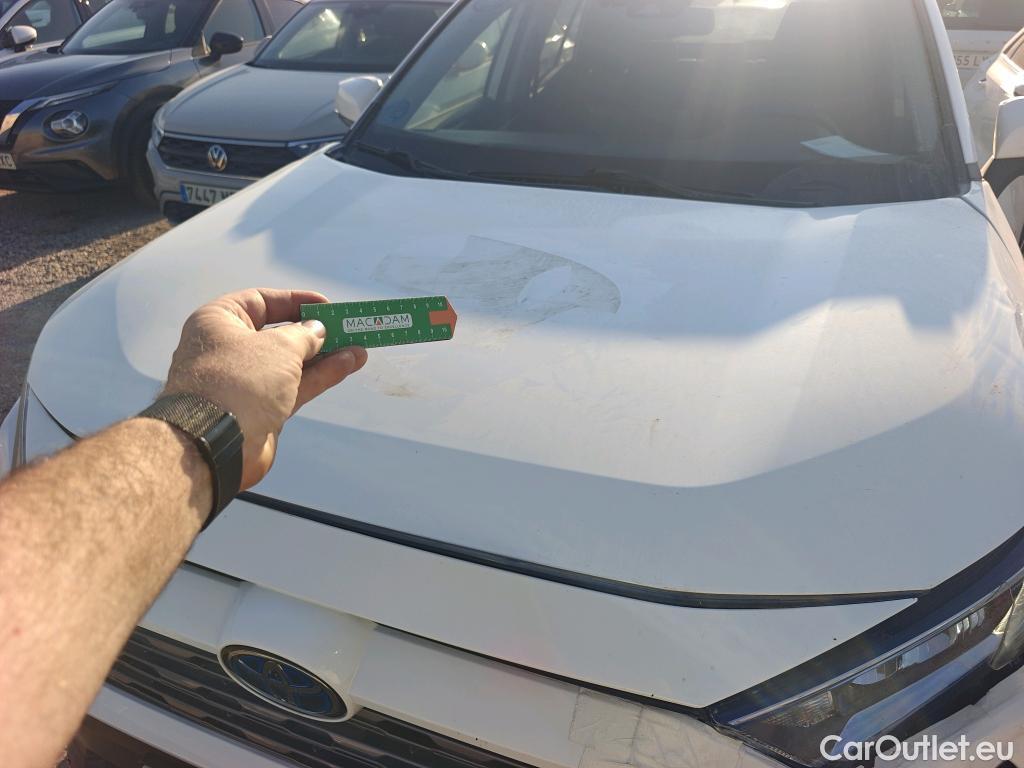  Toyota  RAV4 TOYOTA  / 2018 / 5P / todoterreno 2.5l 220H Advance 4WD #13