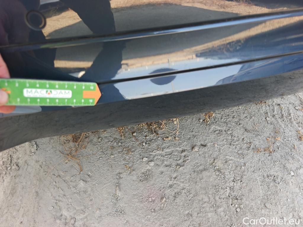 Volvo  XC60 VOLVO  / 2017 / 5P / todoterreno 2.0 B4 D Core Auto #4