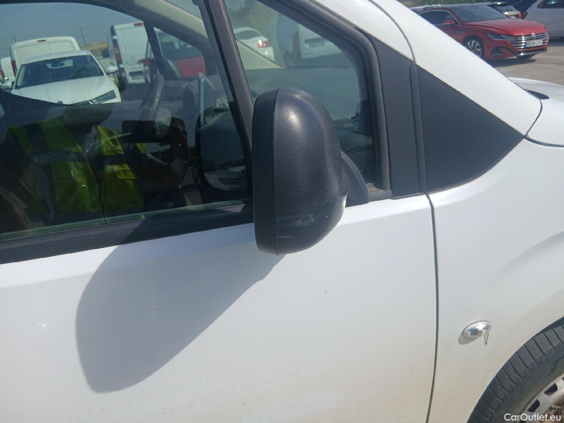  Citroen  Berlingo CITROEN  / 2018 / 3P / furgón derivado de turismo Talla M BlueHDi 100 CONTROL (AC2) #35