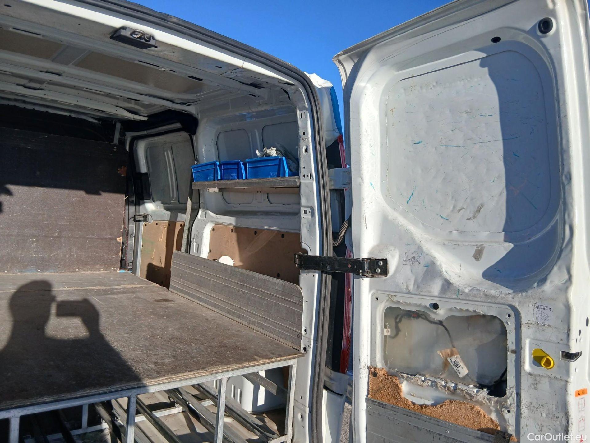  Ford  Transit FORD  Custom / 2012 / 4P / furgón Van 2.0 TDCI 96kW 320 L1 MHEV Trend #41