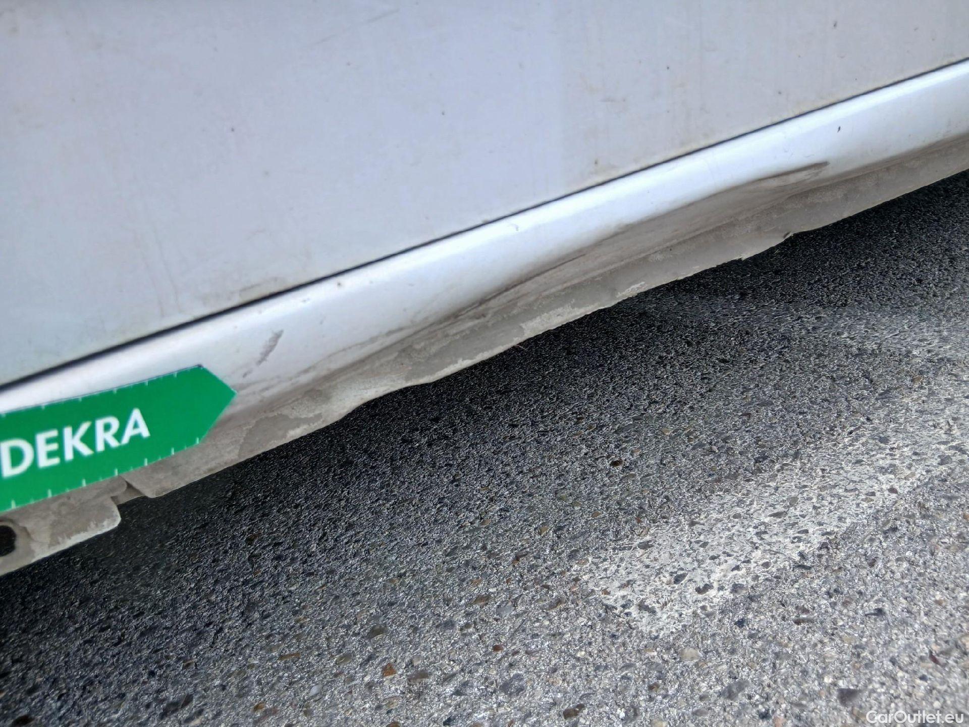  Citroen  Berlingo CITROEN  / 2018 / 4P / combi Talla M BlueHDi 100 S&S LIVE (AC) #11