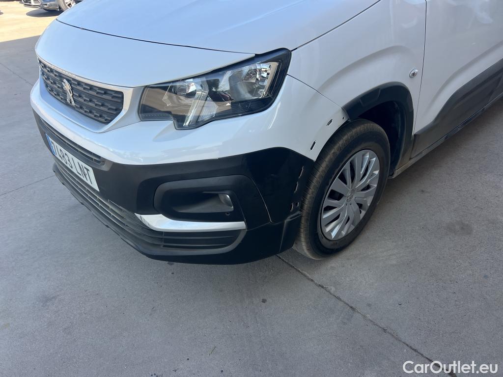  Peugeot  RIFTER PEUGEOT  / 2018 / 4P / combi Active Standard BlueHDi 73kW (IND) #28
