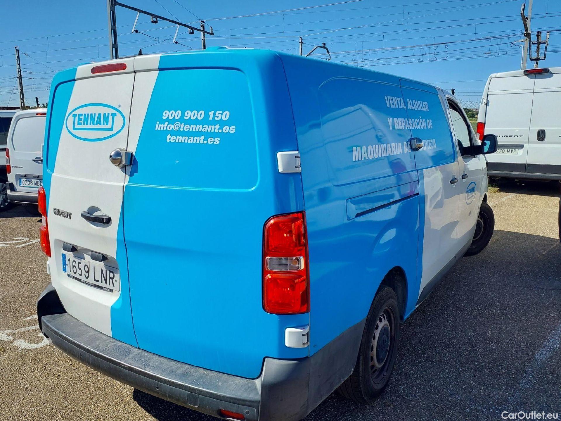  Peugeot  Expert PEUGEOT  / 2016 / 4P / furgón Furgón Premium 2.0 BlueHDi 120 S&S Long #3