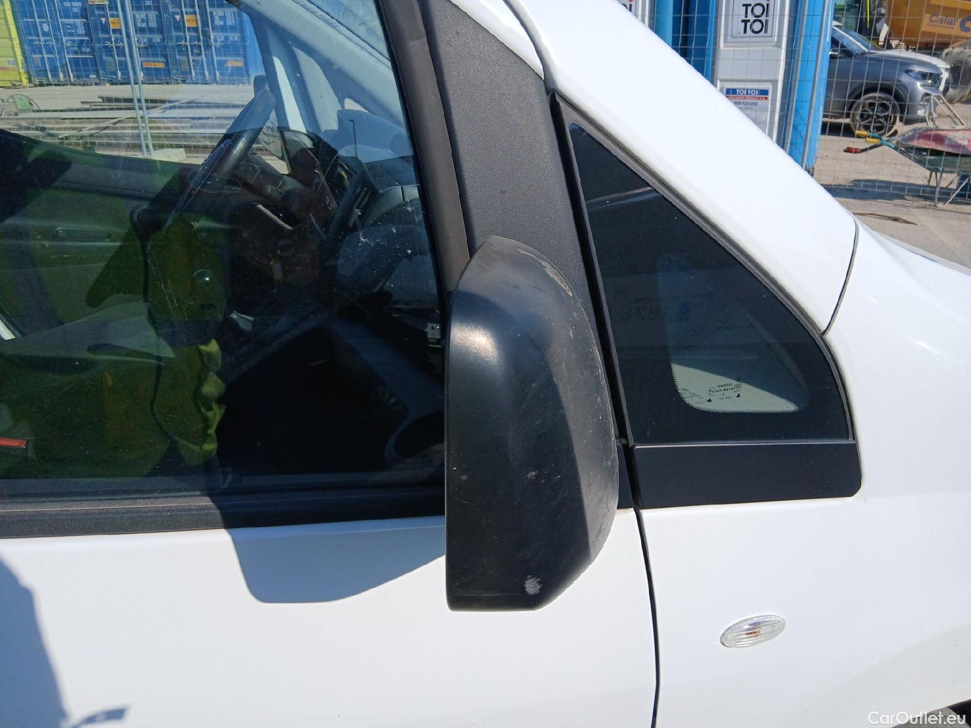  Nissan  NV200 NISSAN  / 2009 / 5P / combi Combi 5 1.5dCi 66kW (90CV) COMFORT Portó #25
