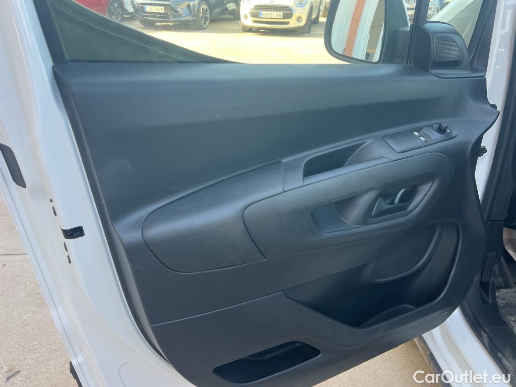  Peugeot  RIFTER PEUGEOT  / 2018 / 4P / combi Active Standard BlueHDi 73kW (IND) #46