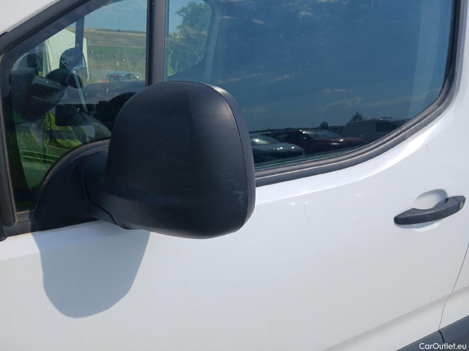  Peugeot  Partner PEUGEOT  / 2018 / 4P / furgón derivado de turismo Premium Standard 600kg BlueHDi 73kW #12
