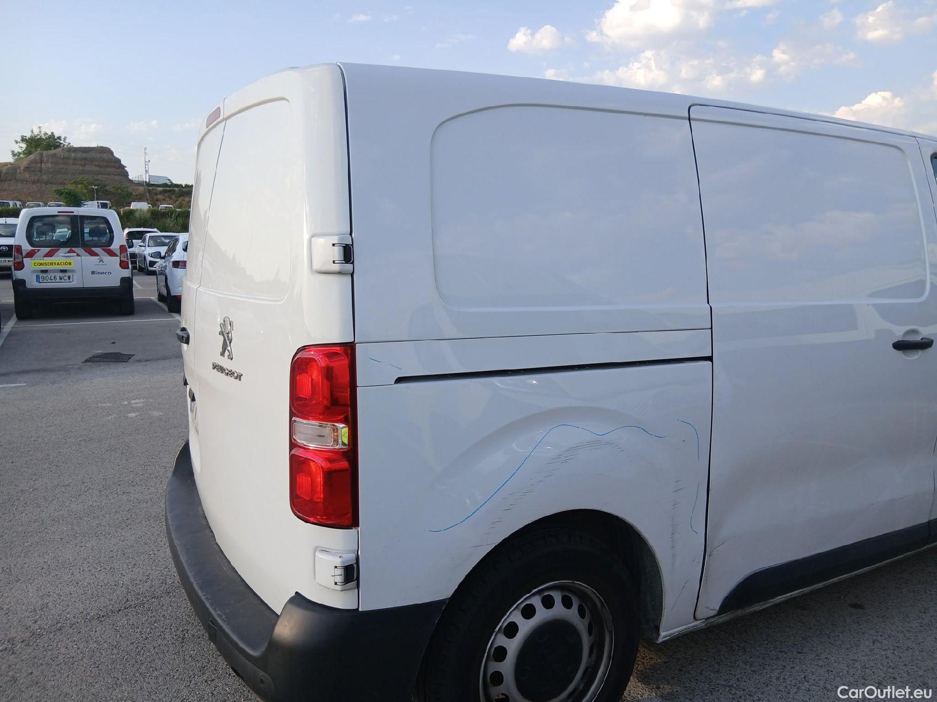  Peugeot  Expert PEUGEOT  / 2016 / 4P / furgón Furgón BlueHDi 120 S&S 6v Standard #23