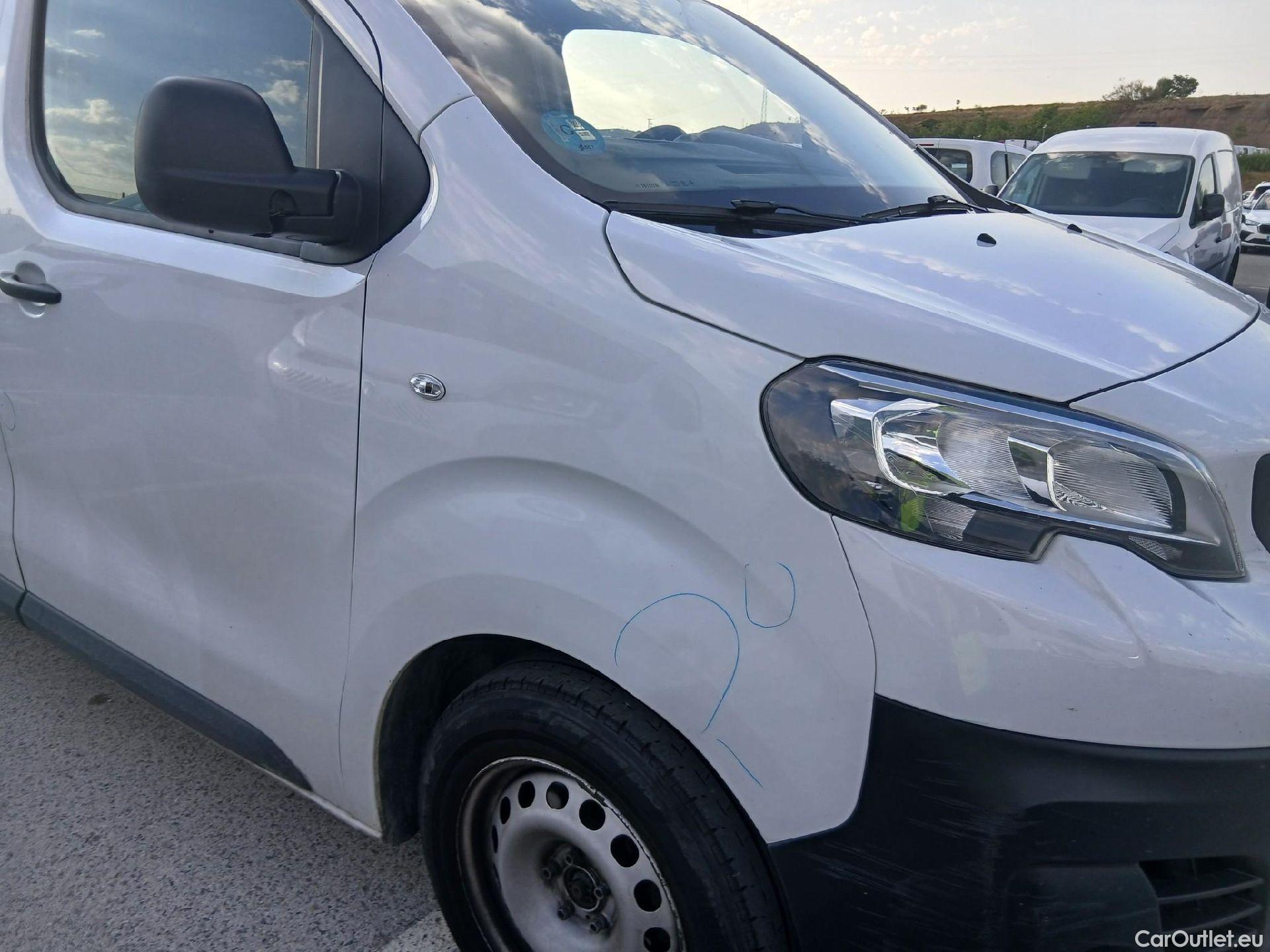  Peugeot  Expert PEUGEOT  / 2016 / 4P / furgón Furgón BlueHDi 120 S&S 6v Standard #36
