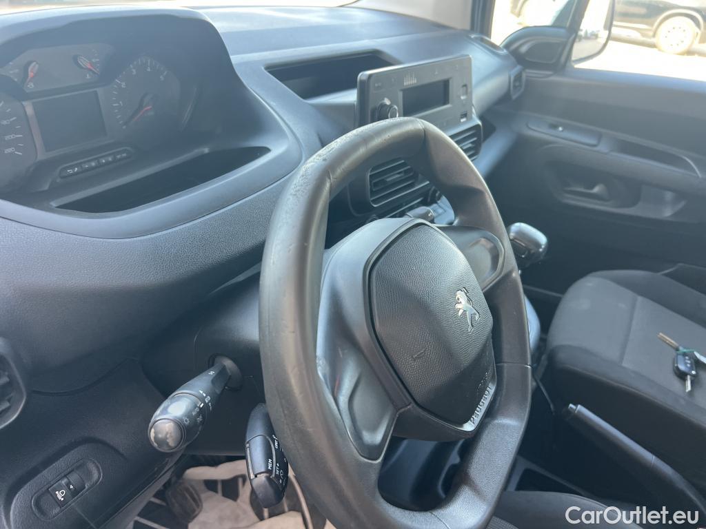  Peugeot  RIFTER PEUGEOT  / 2018 / 4P / combi Active Standard BlueHDi 73kW (IND) #48