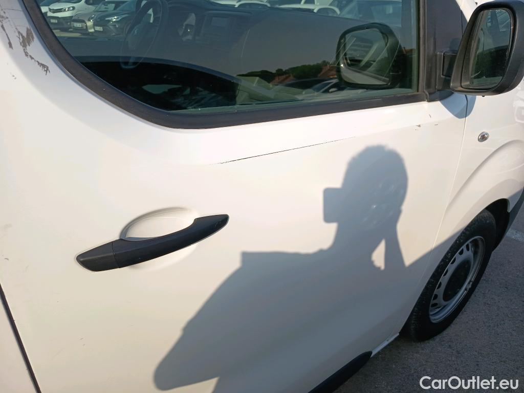  Peugeot  Expert PEUGEOT  / 2016 / 4P / furgón Furgón Pro 1.5 BlueHDi 120 Standard #18