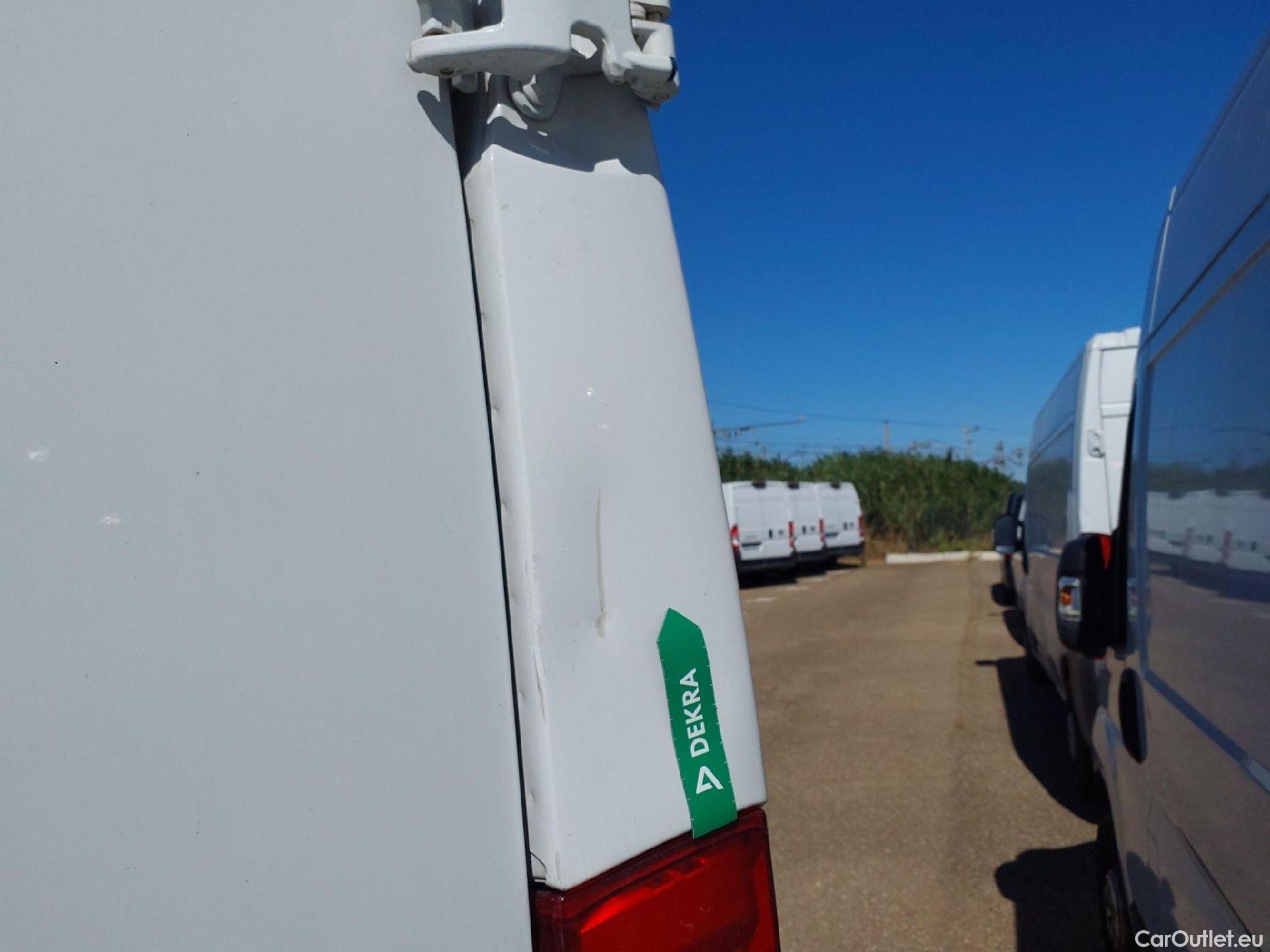  Opel  Movano OPEL  / 2021 / 4P / furgón Furgón Base L3H3 3.5T 2.2 BlueHDi 103kW #46