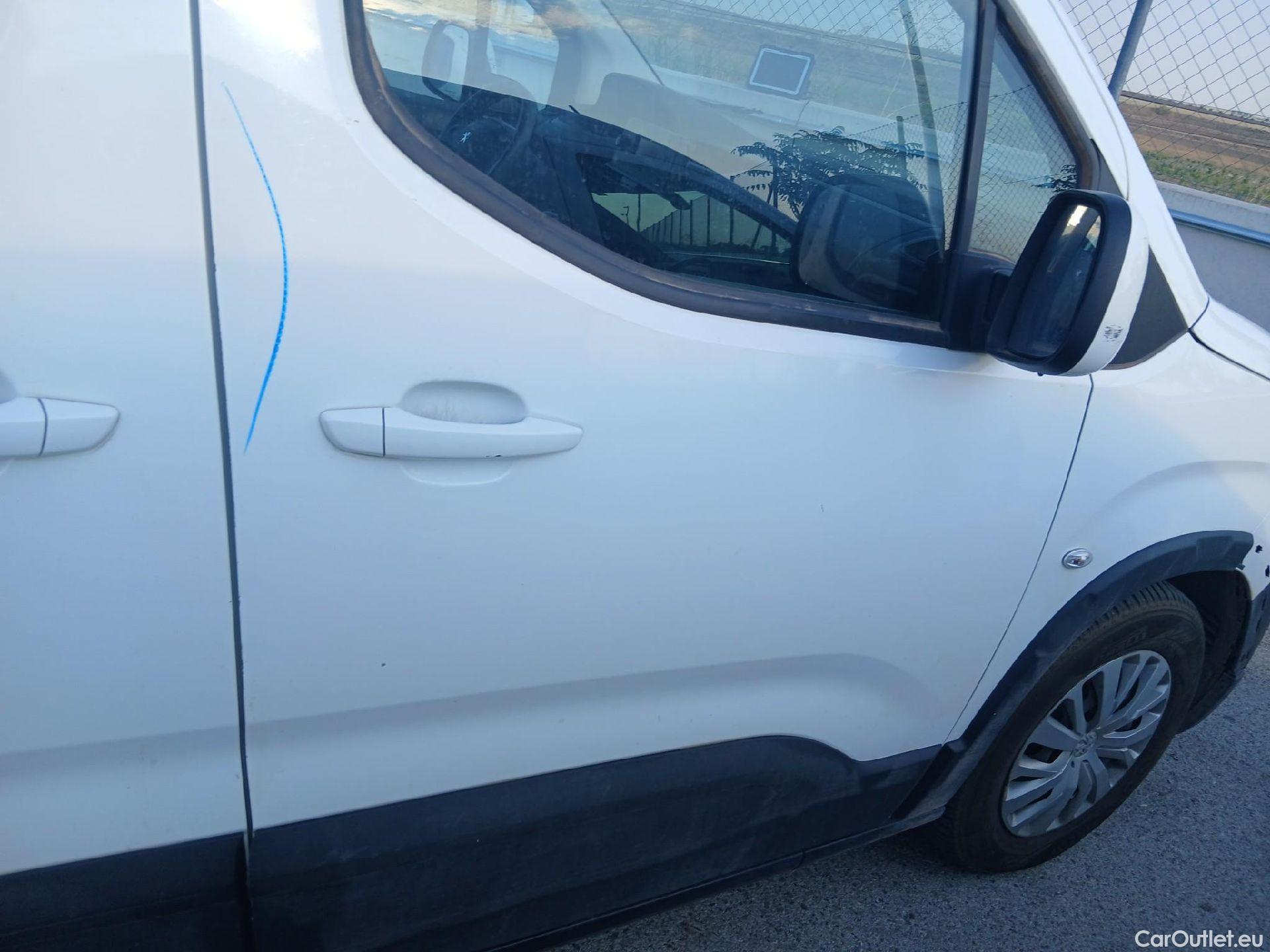  Peugeot  RIFTER PEUGEOT  / 2018 / 4P / combi Active Standard BlueHDi 73kW (IND) #48