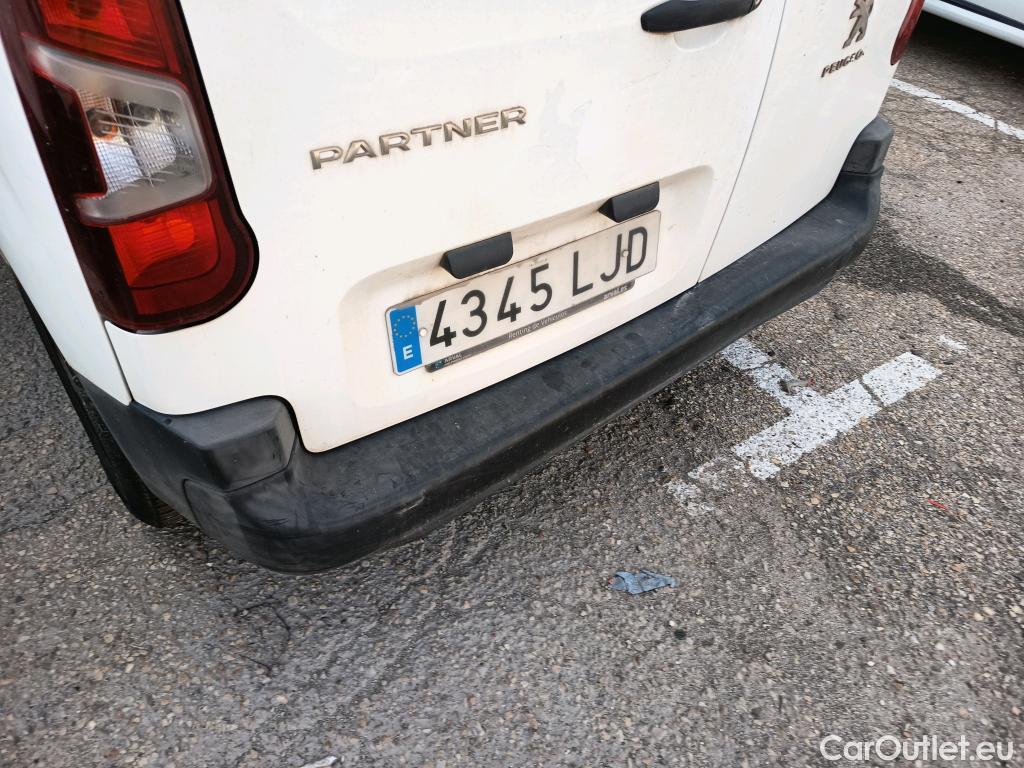  Peugeot  Partner PEUGEOT  / 2018 / 4P / furgón derivado de turismo Premium Standard 600kg BlueHDi 73kW #9