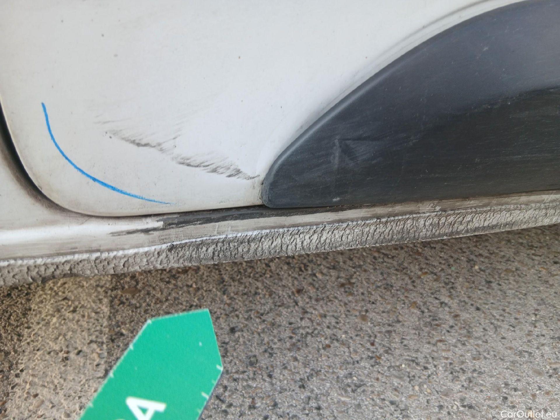  Peugeot  Expert PEUGEOT  / 2016 / 4P / furgón Furgón BlueHDi 120 S&S 6v Standard #29