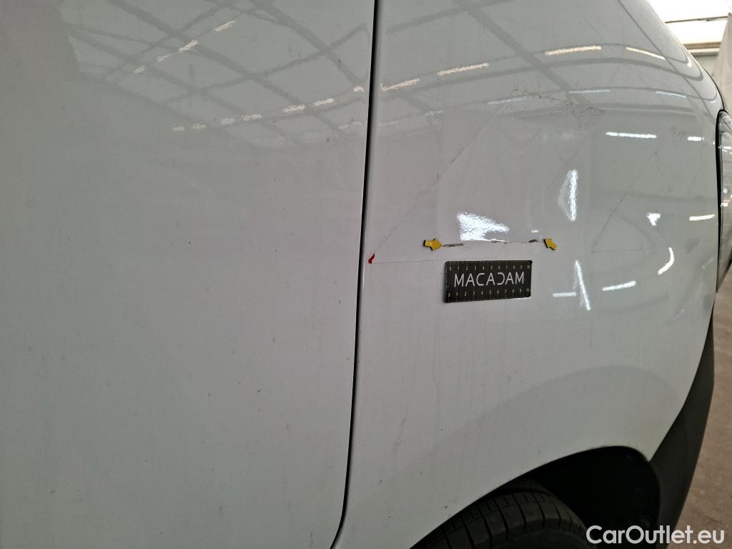  Renault  Master  III Fourgon L1H1 3 5 Grand Confort 2.3 dCi 135CV BVM6 E6dT #31