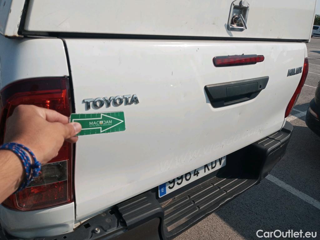  Toyota  Hilux TOYOTA  VU 2p 7G pickup 2.4 D-4D Cabina Extra GX 4x4 #3
