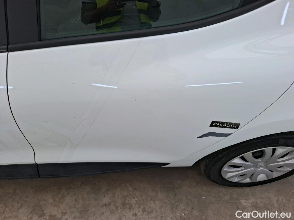  Renault  Clio  IV Air MediaNav 1.5 dCi 90CV BVM5 E6 #13