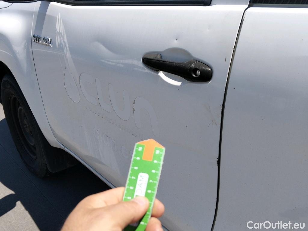  Toyota  Hilux TOYOTA  / 2016 / 2P / pickup 2.4 D-4D Cabina Extra GX #17