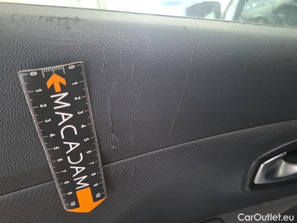 Renault  Clio  IV Air MediaNav 1.5 dCi 75CV BVM5 E6 #40