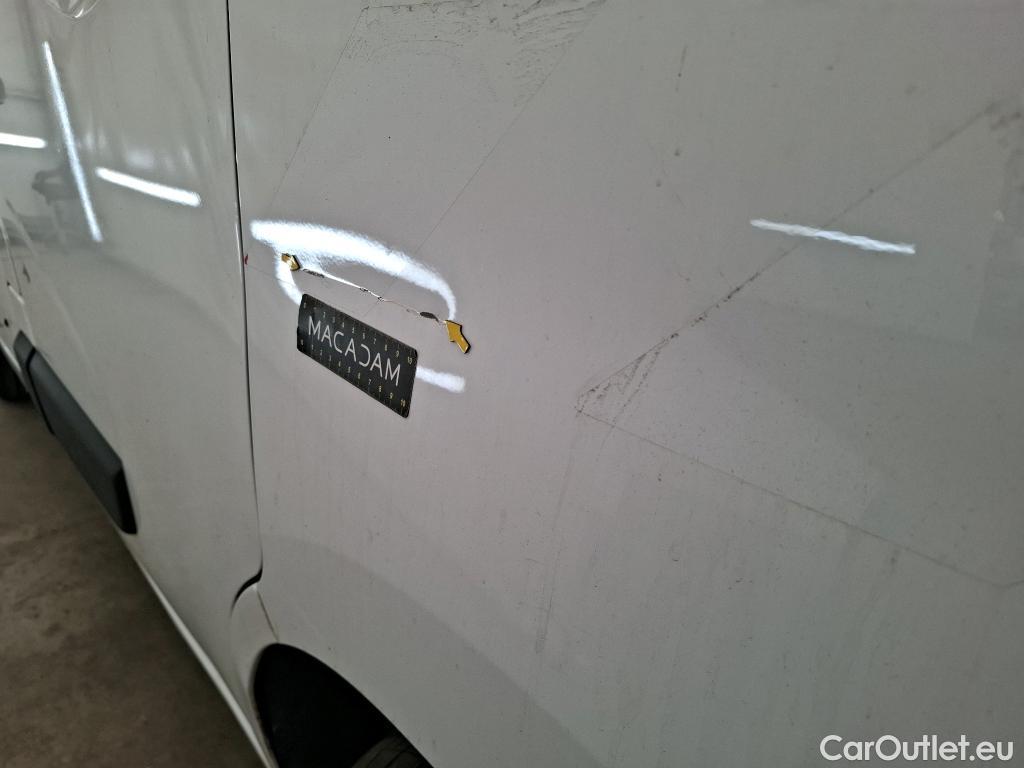  Renault  Master  III Fourgon L1H1 3 5 Grand Confort 2.3 dCi 135CV BVM6 E6dT #32