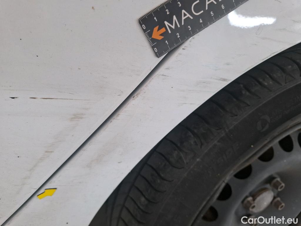  Renault  Clio  IV Air MediaNav 1.5 dCi 75CV BVM5 E6 #13