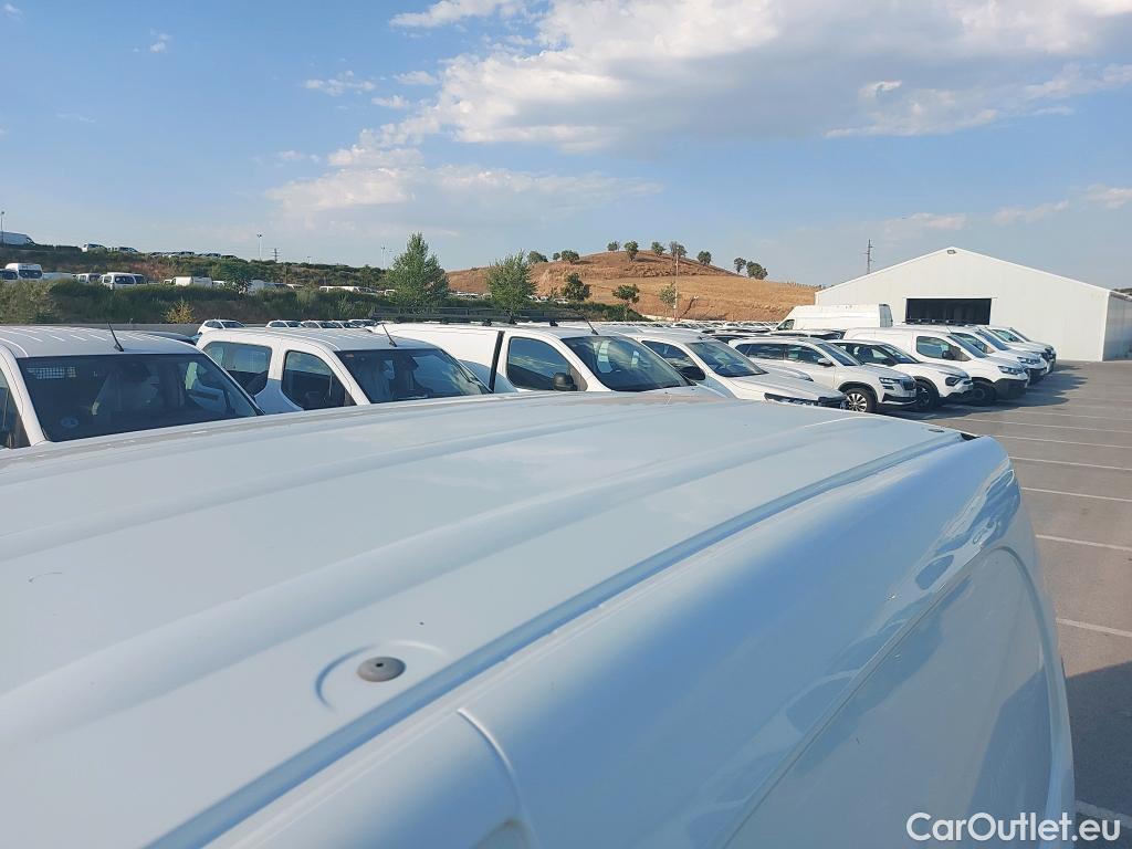  Renault  Kangoo RENAULT  Furgón/2013/3P/furgón derivado de turismo Profesional Blue dCi 70kW (95CV) #27