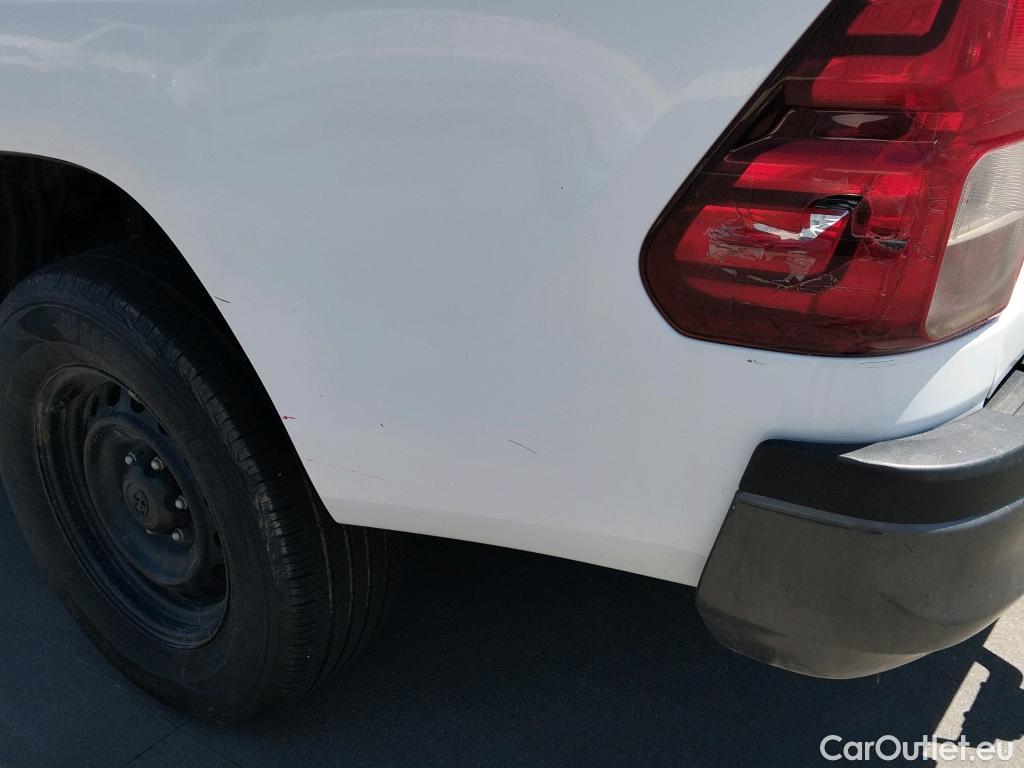  Toyota  Hilux TOYOTA  / 2016 / 2P / pickup 2.4 D-4D Cabina Extra GX #38