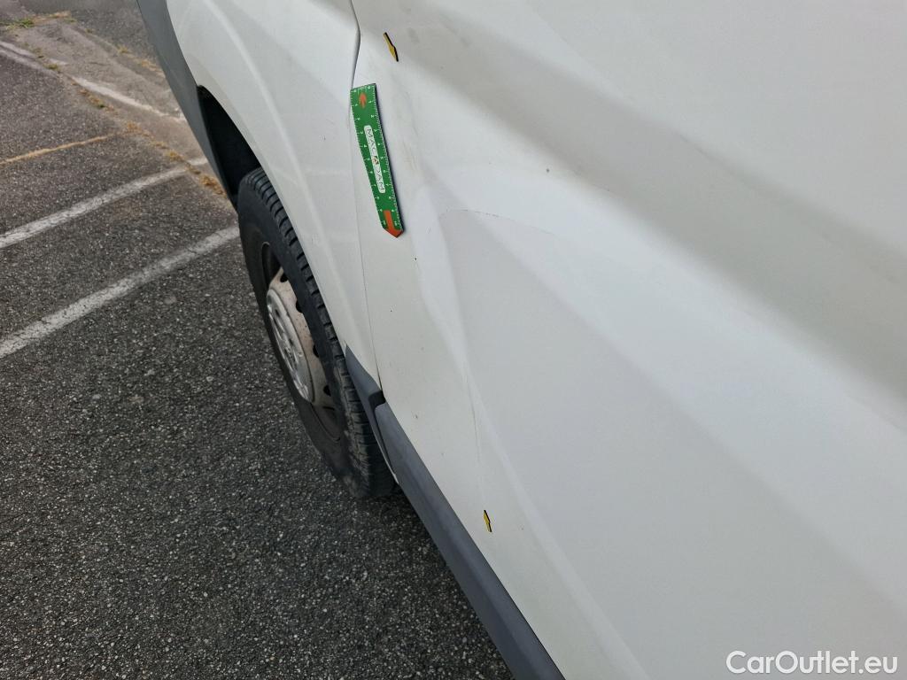  Peugeot  Boxer PEUGEOT  VU 4p Fourgon 2.2 E-HDI 130 PACK CLIM NAV 330 L1H1 #13