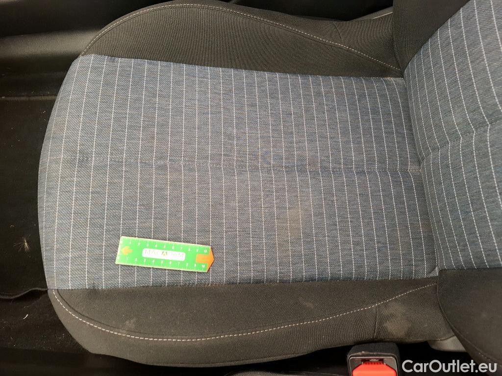  Peugeot  208  Premium 1.5 HDi 100CV BVM6 E6d #31