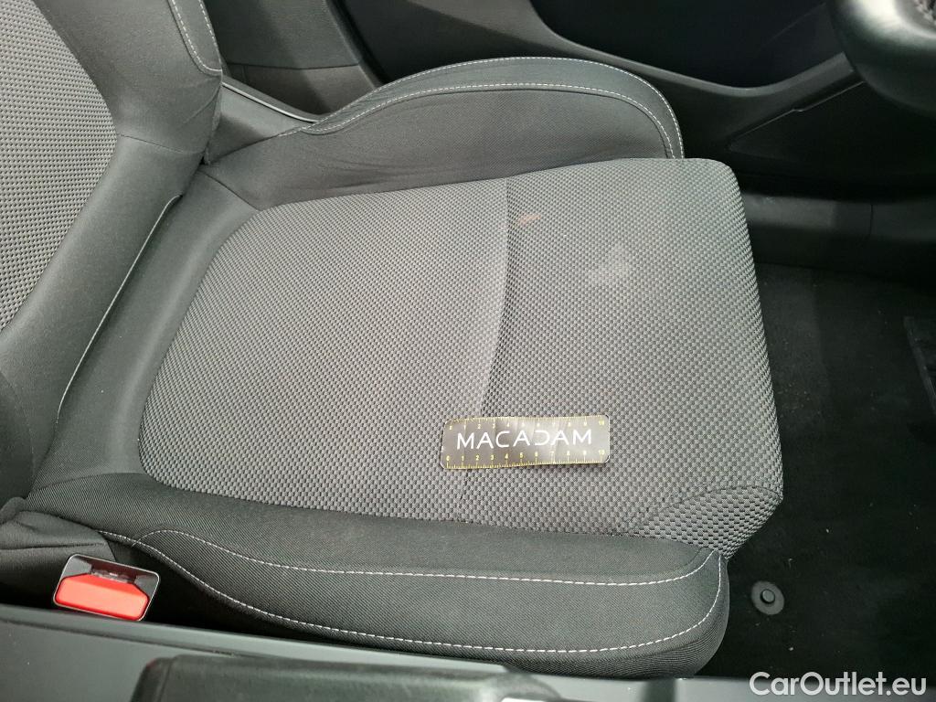  Renault  Megane  IV Berline 5pt. Société Air Nav 1.5 dCi 90CV BVM6 E6 #66