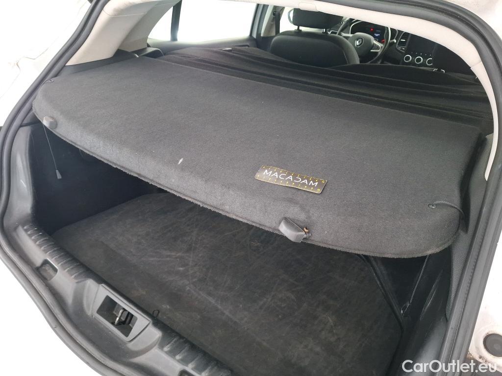  Renault  Megane  IV Berline 5pt. Société Air Nav 1.5 dCi 90CV BVM6 E6 #76