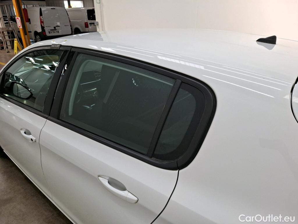  Peugeot  308  / 2017 / 5P / Berline BlueHDi 130 EAT6 S&S ACTIVE BUSINESS / TRANSFO VP/VF #31
