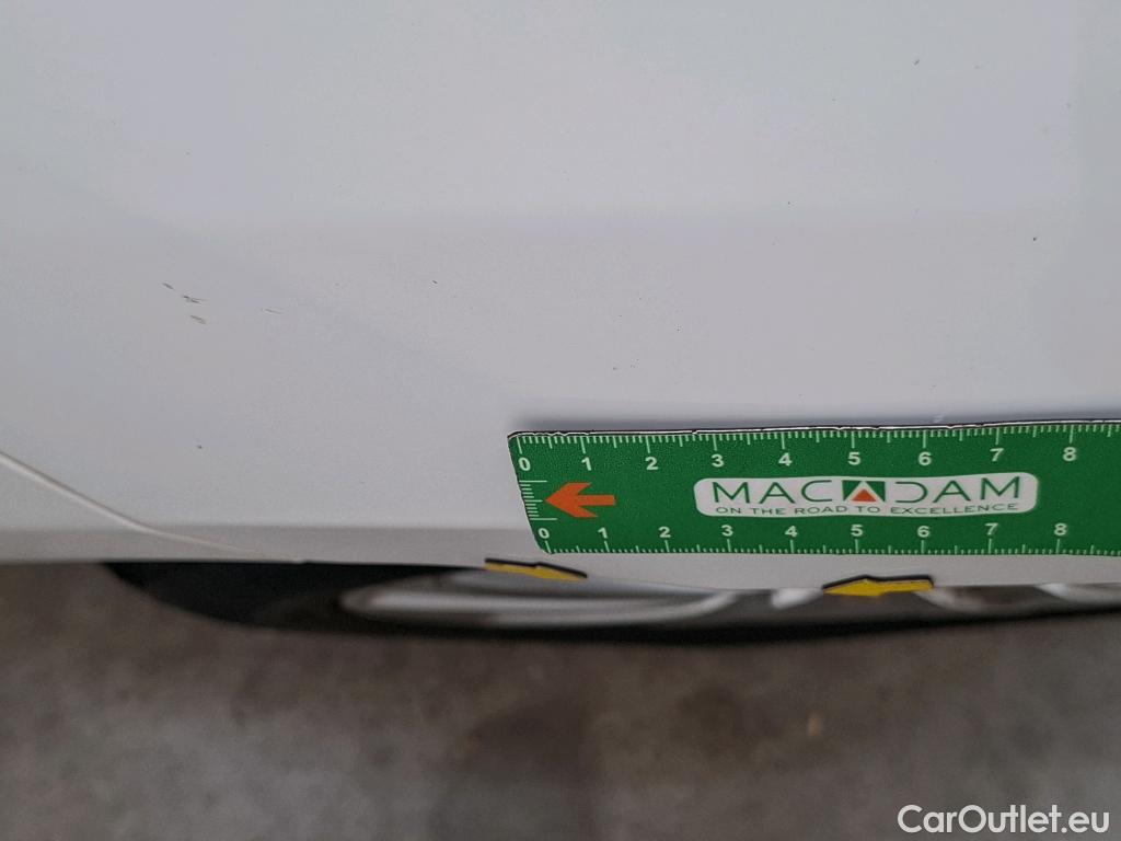  Peugeot  308  / 2017 / 5P / Berline BlueHDi 130 EAT6 S&S ACTIVE BUSINESS / TRANSFO VP/VF #83