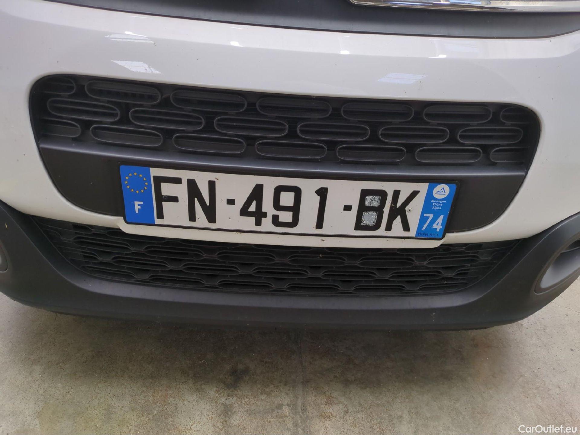  Citroen  C3  Société Feel 1.5 BlueHDI 100CV BVM5 E6dT #6