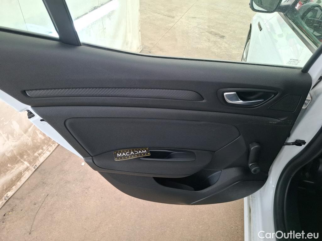  Renault  Megane  IV Berline 5pt. Société Air Nav 1.5 dCi 90CV BVM6 E6 #50